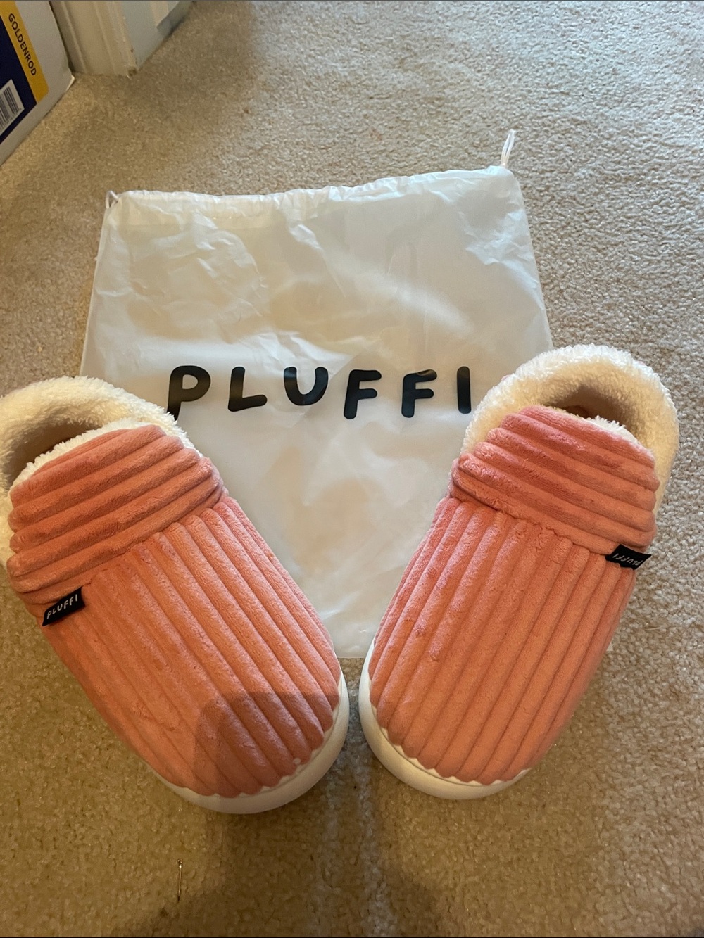Pluffi slippers nwt